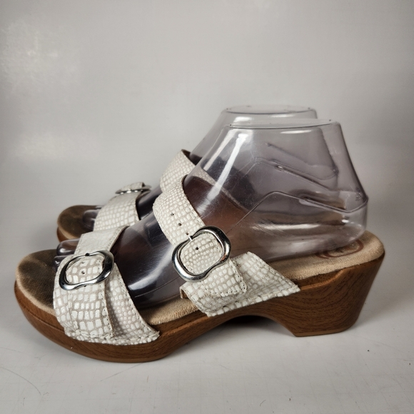 DANSKO Women's Sophie Sandal 39 / 8 White Snake Print Leather Open Toe Shoe - Picture 12 of 14